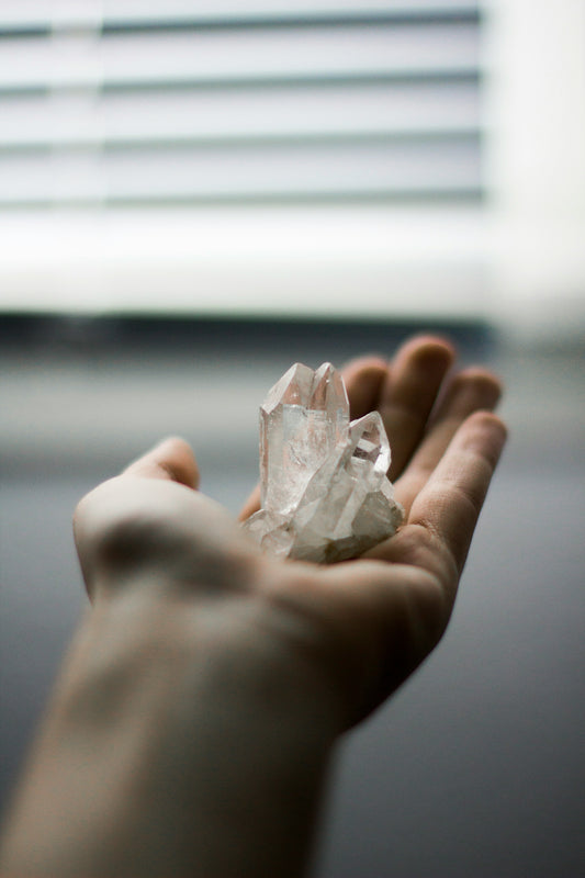 CLEAR QUARTZ – energy, healing & positivity