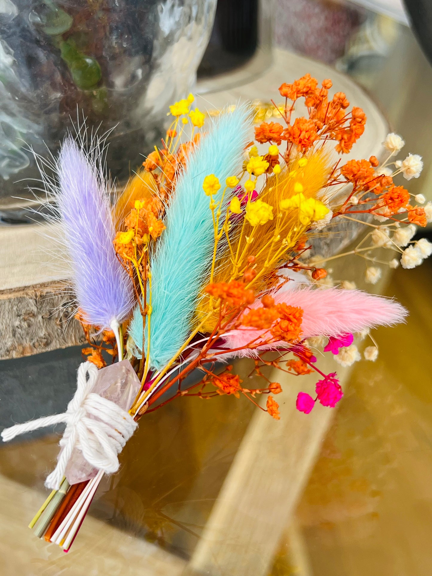 MINI ROSE QUARTZ COLORFUL WEDDING BOUTONNIERE