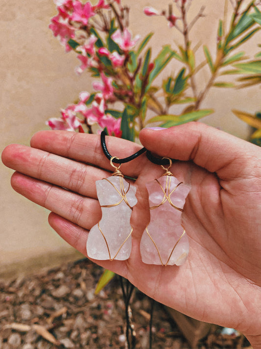 CRYSTAL FEMININE GODDESS CARVING NECKLACE