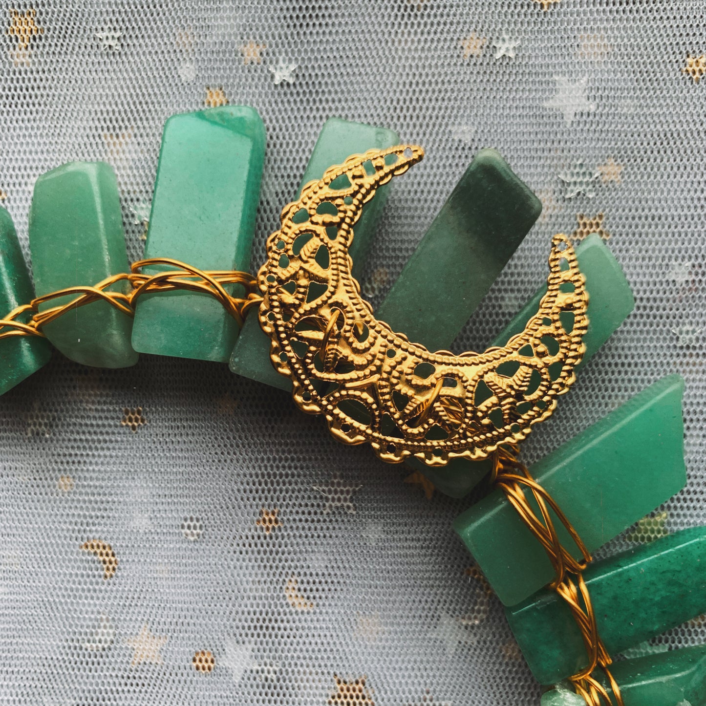 GREEN AVENTURINE SMALL GODDESS CRYSTAL CROWN
