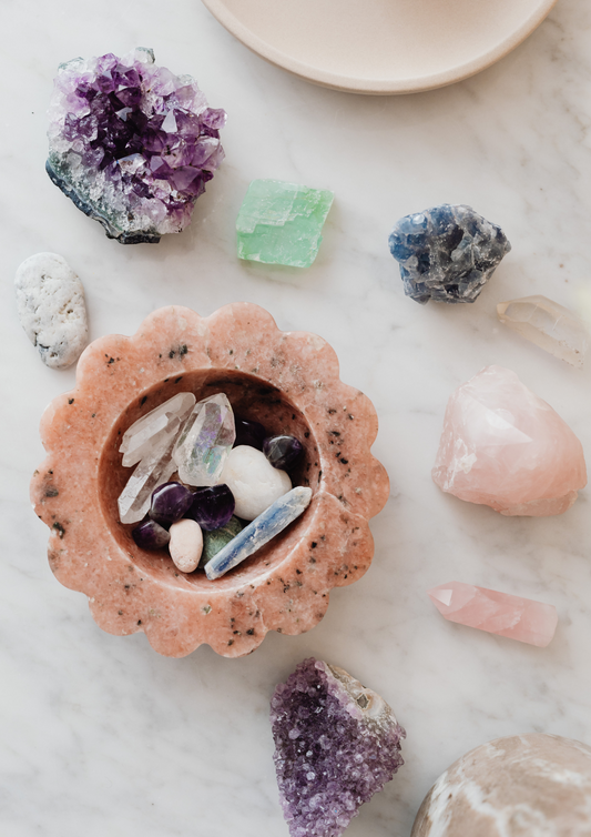 The Radiant Power of Crystals: Exploring the Diverse Benefits of Crystal Healing