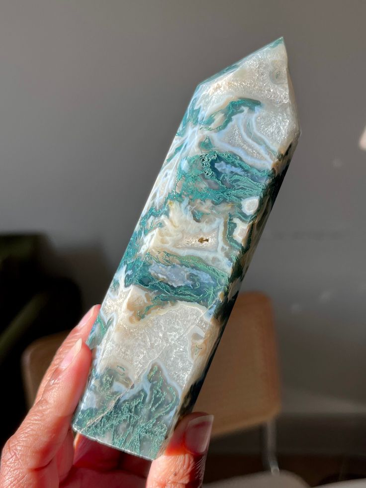 LARGE MOSS AGATE TOWER