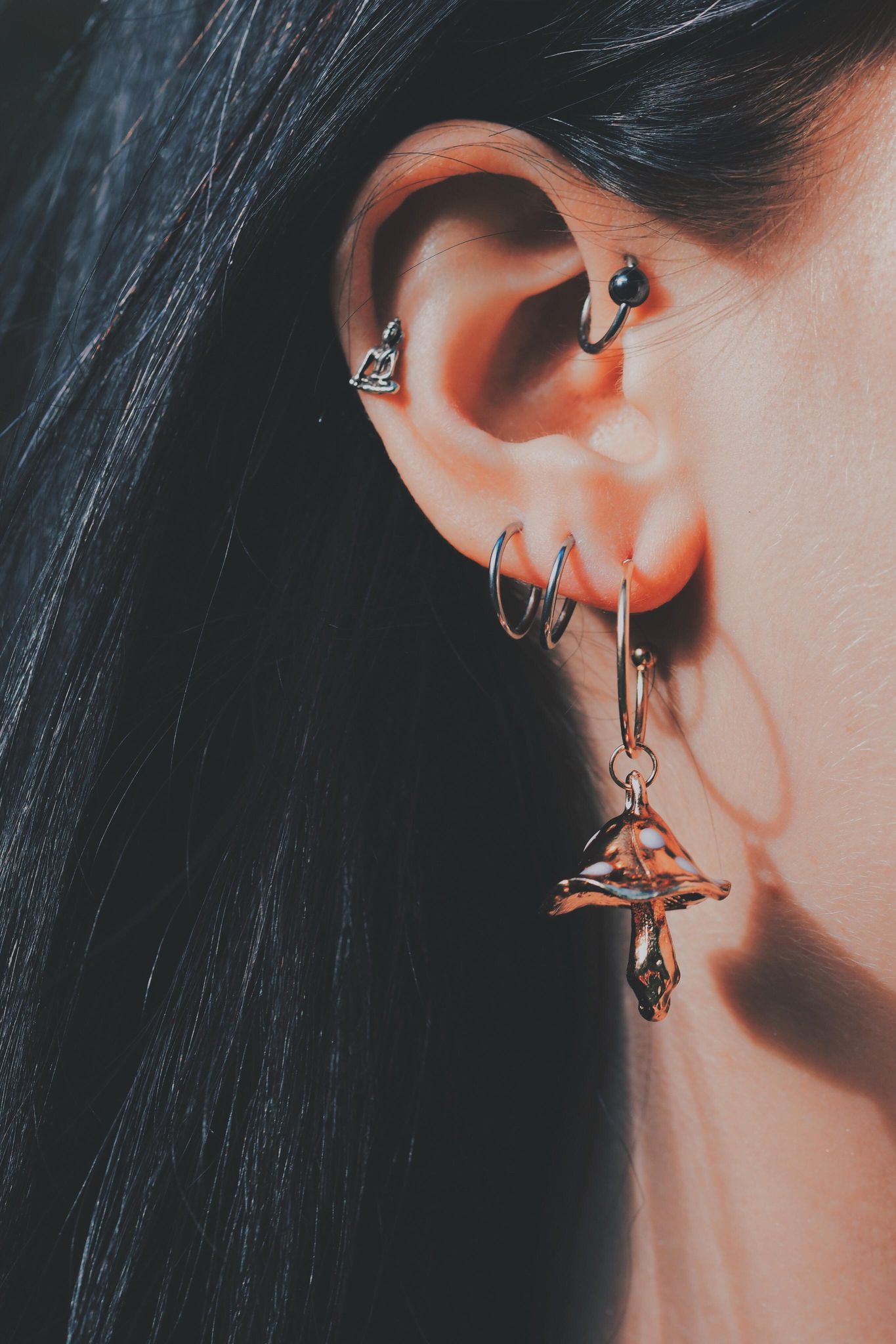 GOLD MUSHROOM EARRINGS